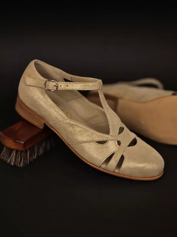 Spring Golden Suede 2 cm heel