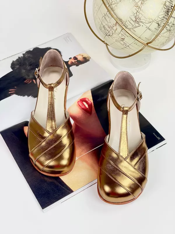 Barefoot Sugar Dark Gold Leather 2 cm heel