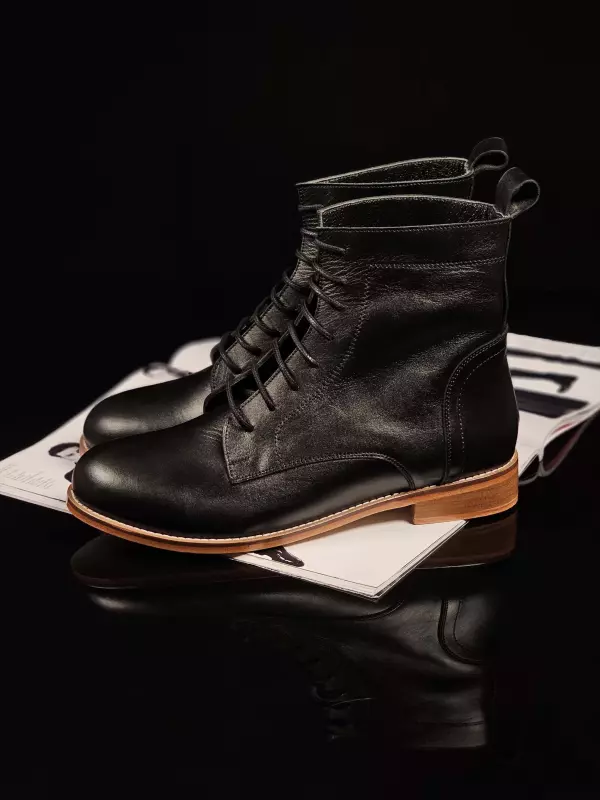 Black Leather 2 cm heel