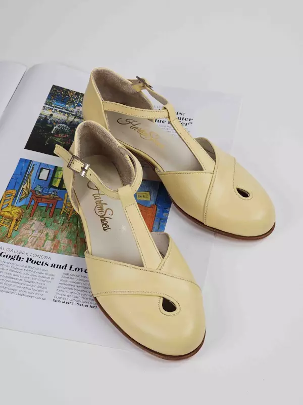 Muse Lemon Yellow Leather 4 cm heel
