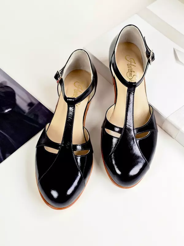 Black Polished Leather 2 cm heel