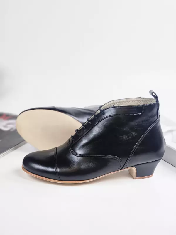 Smooth Boots Black Leather 4 cm  heel