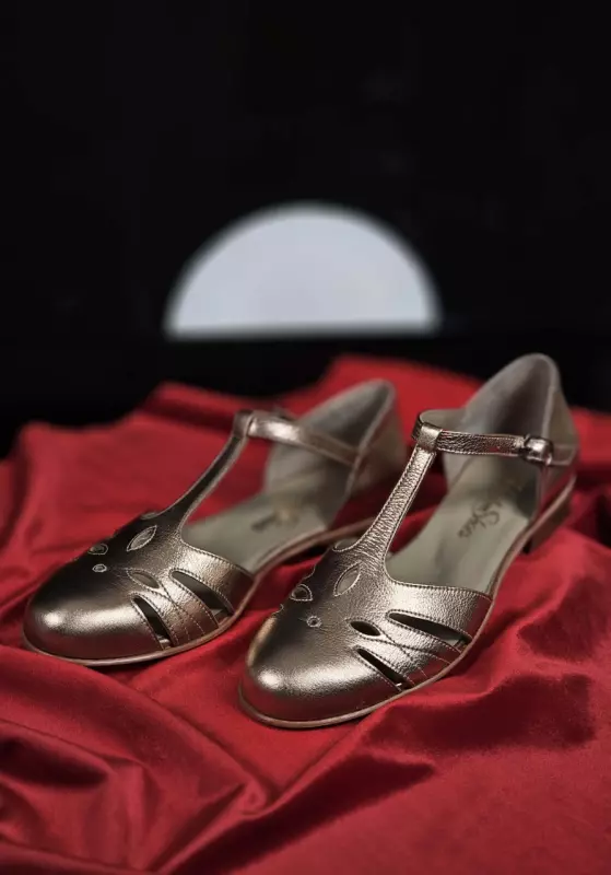Rosy Rose Gold Leather 2 cm heel