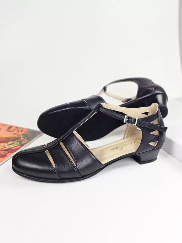 Black Leather 4 cm heel