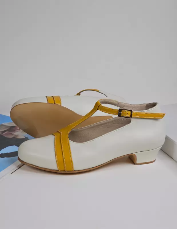 Barbie Broken White & Yellow Leather 3 cm heel