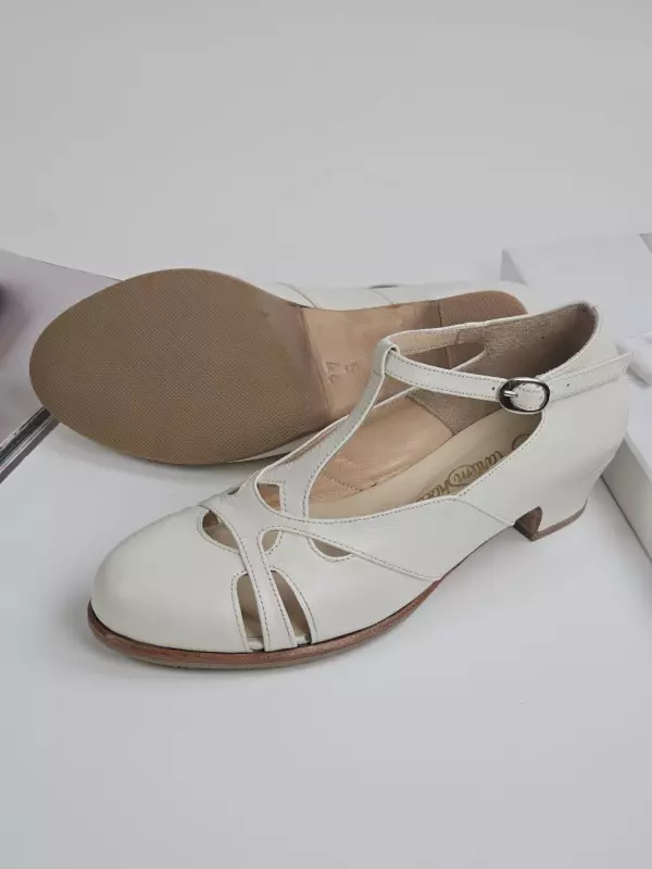 Broken White Leather 4 cm heel