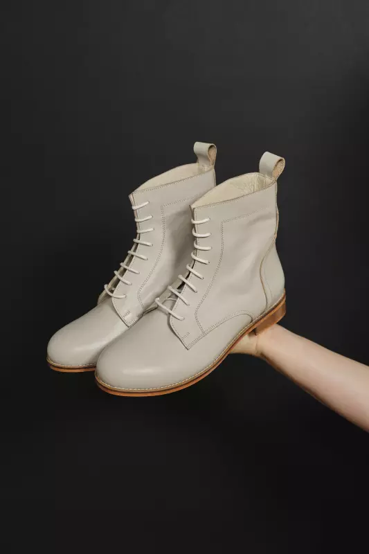 Harlem Boots Beige Leather 2 cm heel