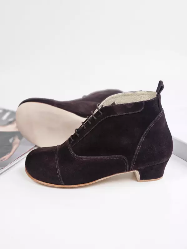 Dark Chocolate Suede 4 cm heel