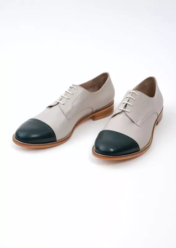California Beige Leather & nose Jungle Green leather 2 cm heel