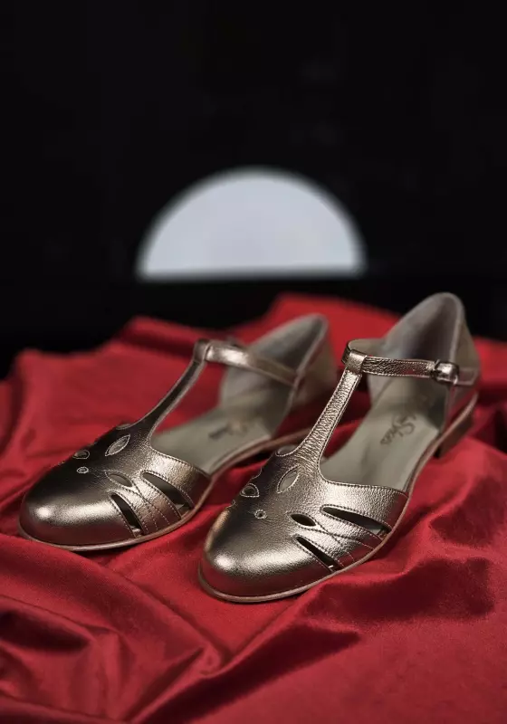Rosy Rose Gold Leather 2 cm heel