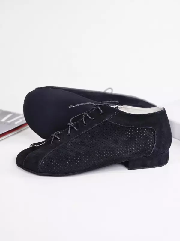 Barefoot Gloria Perforated Black Suede 2 cm heel