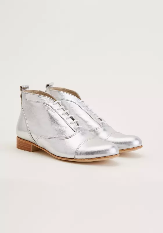 Smooth Boots Silver Leather 2 cm heel