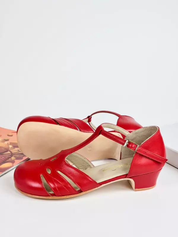 Barefoot Rosy Red Leather 4 cm heel