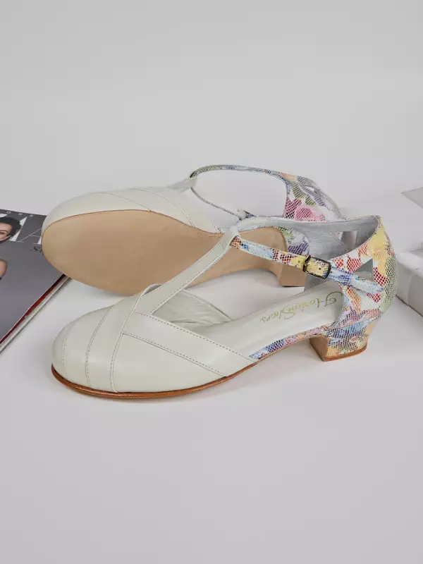 Sugar Broken White Leather With Blossom 4 cm heel
