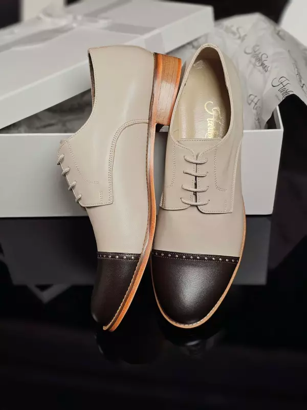 California Beige Leather & nose Dark Chocolate leather 2 cm heel