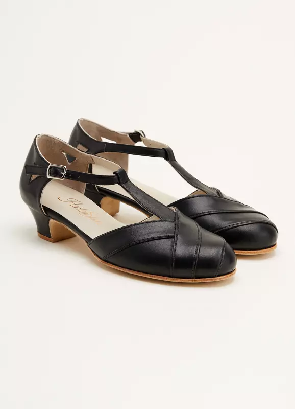 Black Leather 4 cm heel