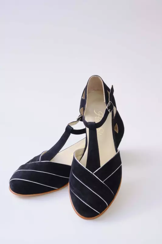 Black Suede with Silver Lines 4 cm heel
