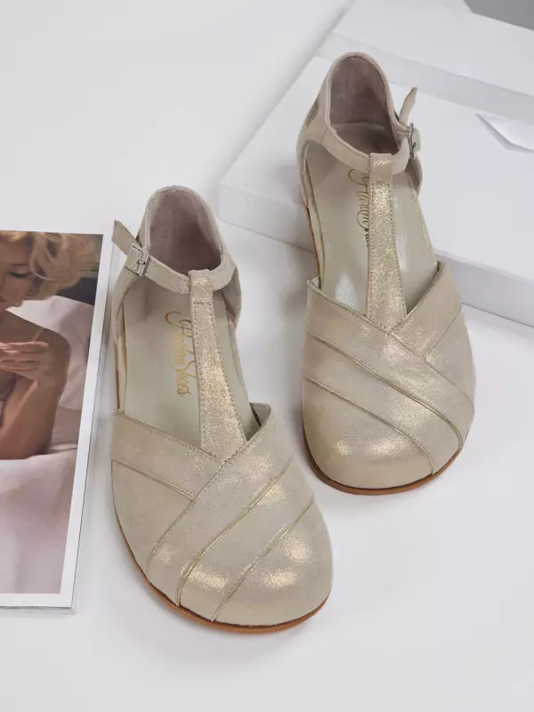 Barefoot Sugar Golden Suede Zero Drop