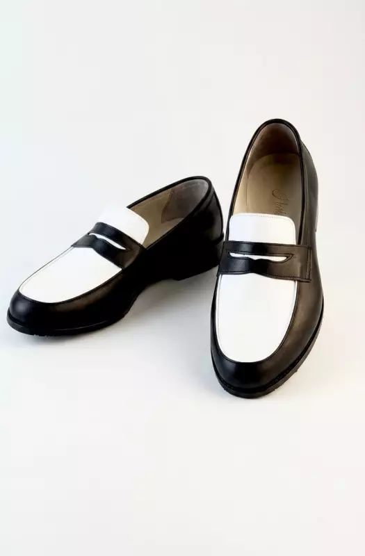 Black & White Leather 2 cm heel