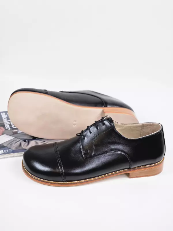 Barefoot California Black Leather 2 cm heel