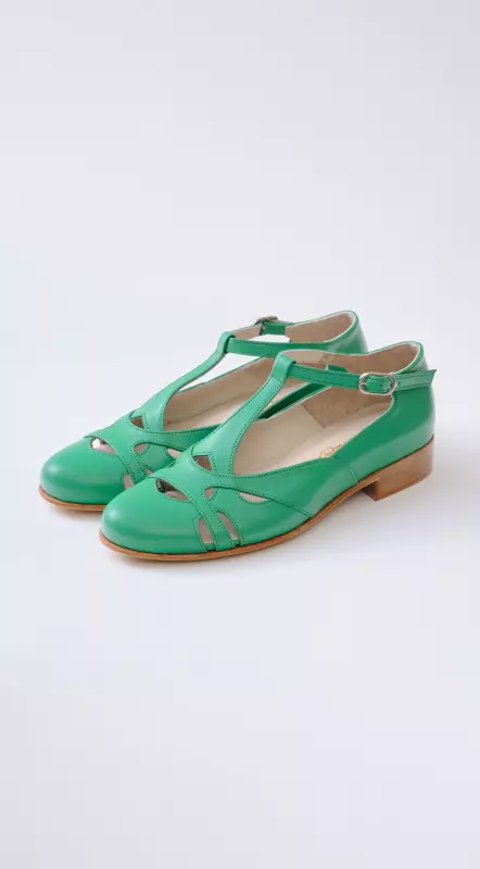 Spring Apple Green Leather 2 cm heel