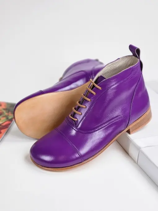 Barefoot Smooth Boots
