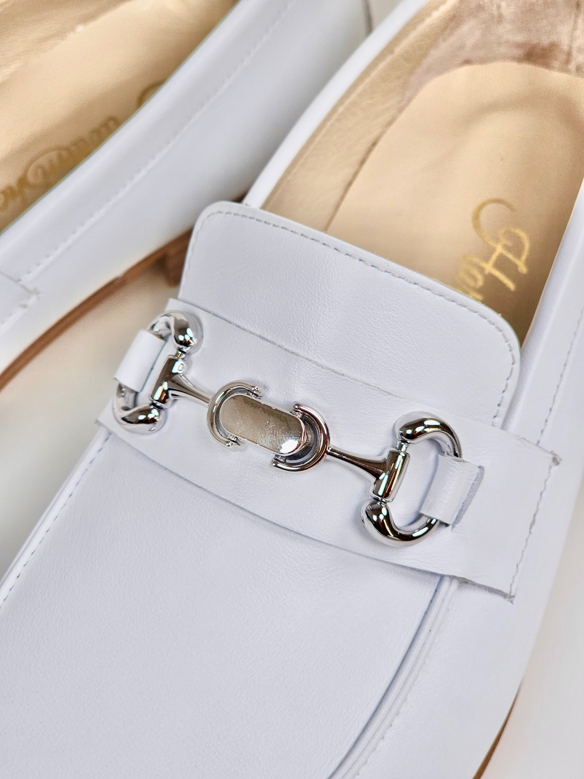 Barefoot Loafers White Leather With Metal Buckle 2 cm heel