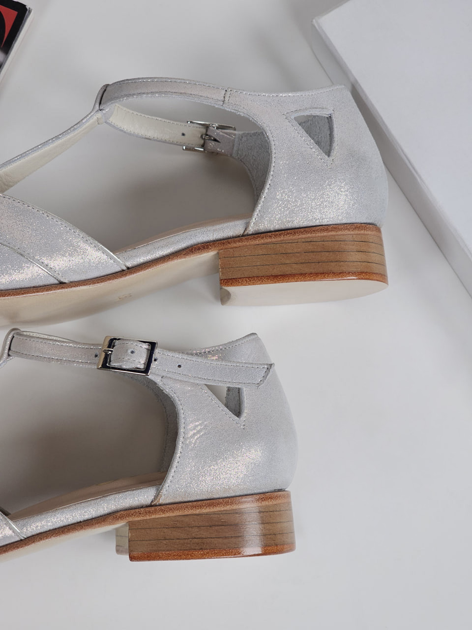 Sugar Shiny Cream Suede 2 cm heel