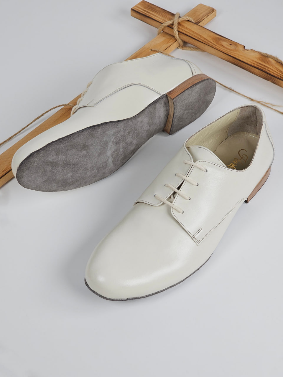 Frankie Soft Broken White Leather with "Flexible Sole" 1.5 cm heel