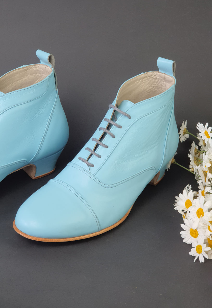 Smooth Boots Baby Blue Leather 4 cm heel