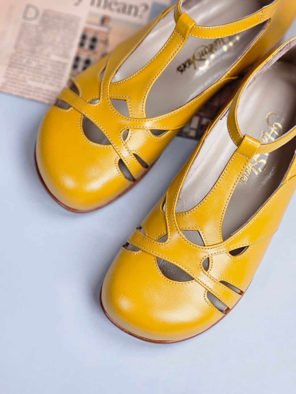 Barefoot Spring Yellow Leather 2 cm heel