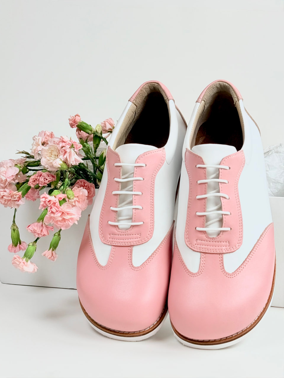 Barefoot New York Pink & White leather with Eva