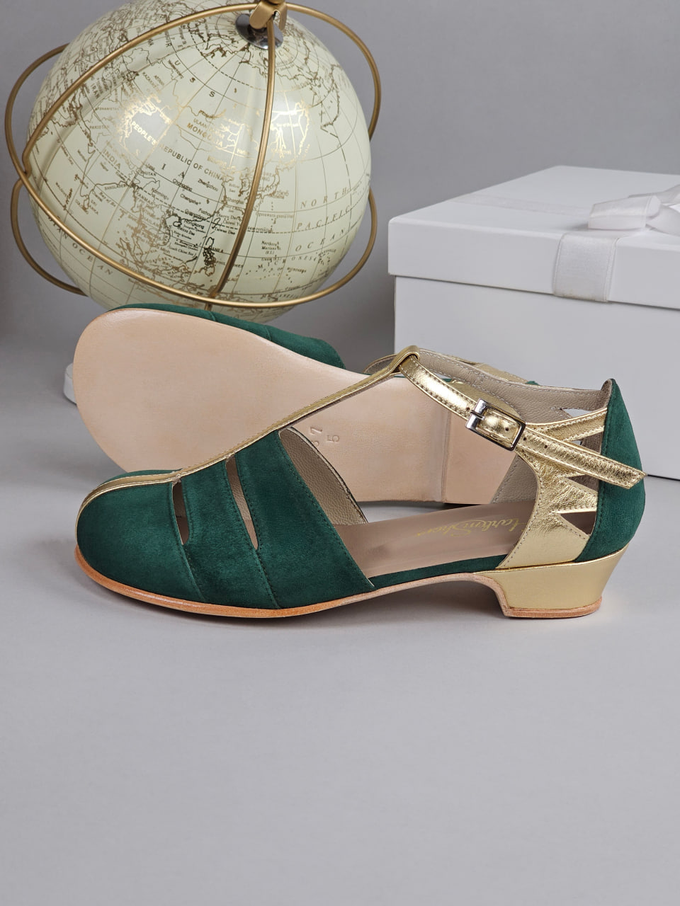 Barefoot Harmony Emerald Suede & Gold leather 3 cm heel
