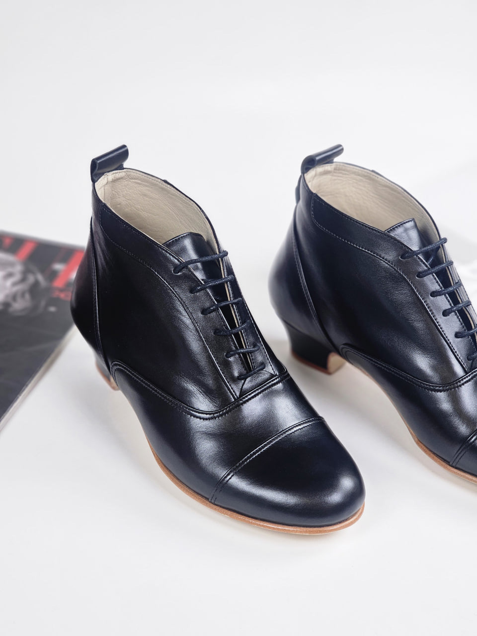 Smooth Boots Black Leather 4 cm  heel