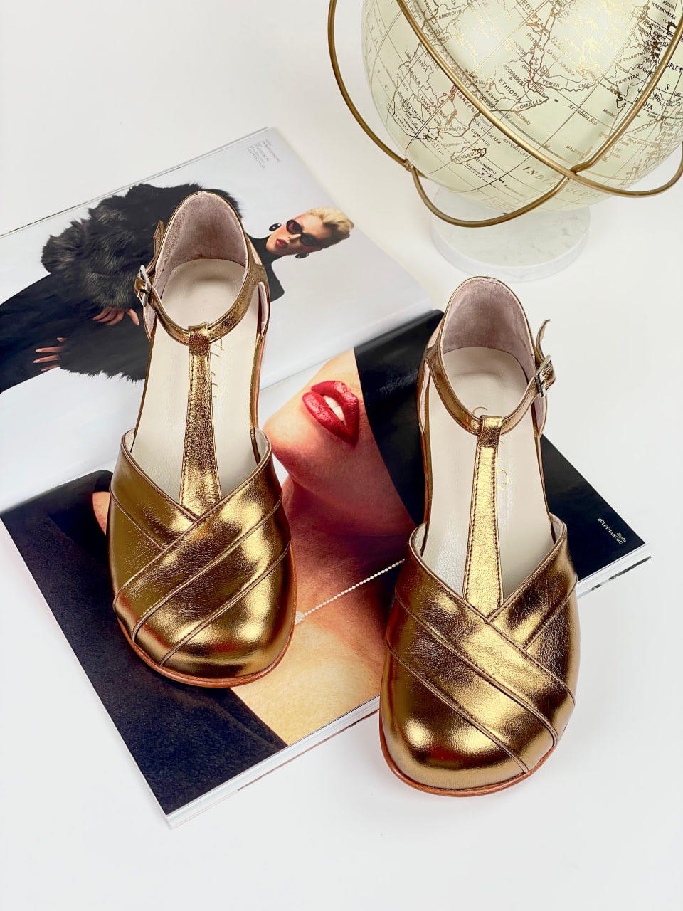 Barefoot Sugar Dark Gold Leather 2 cm heel