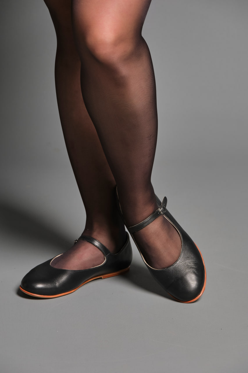 Mary Jane Black Leather 0.5 cm heel