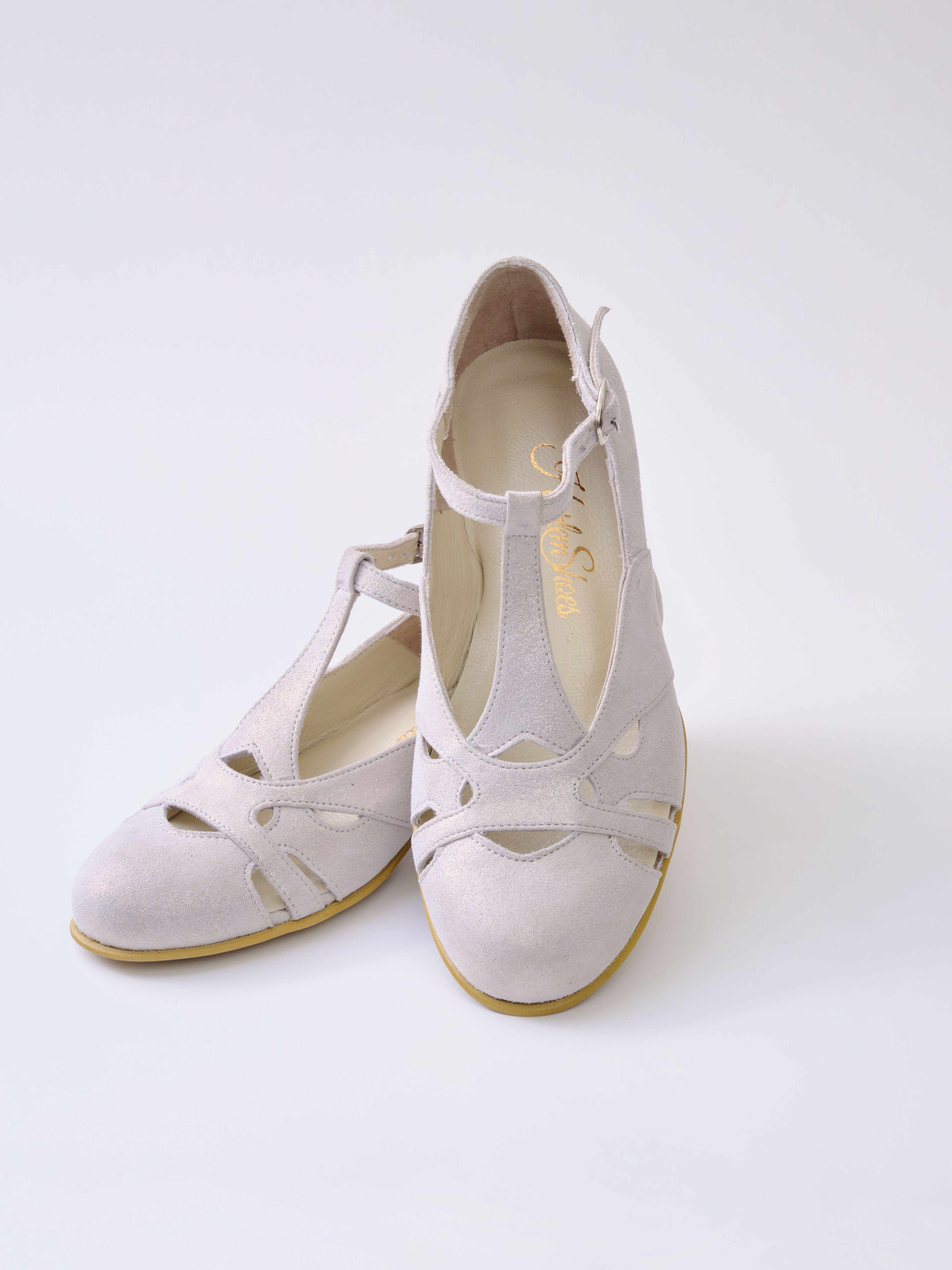 Spring Shiny Cream Suede 4  cm heel
