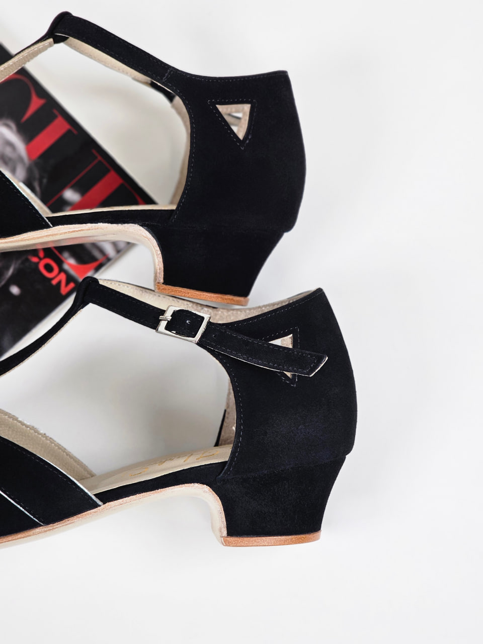 Barefoot Sugar Black Suede with Silver Lines 4 cm heel