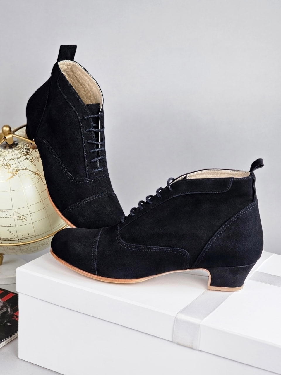 Smooth Boots Black Suede 4 cm heel