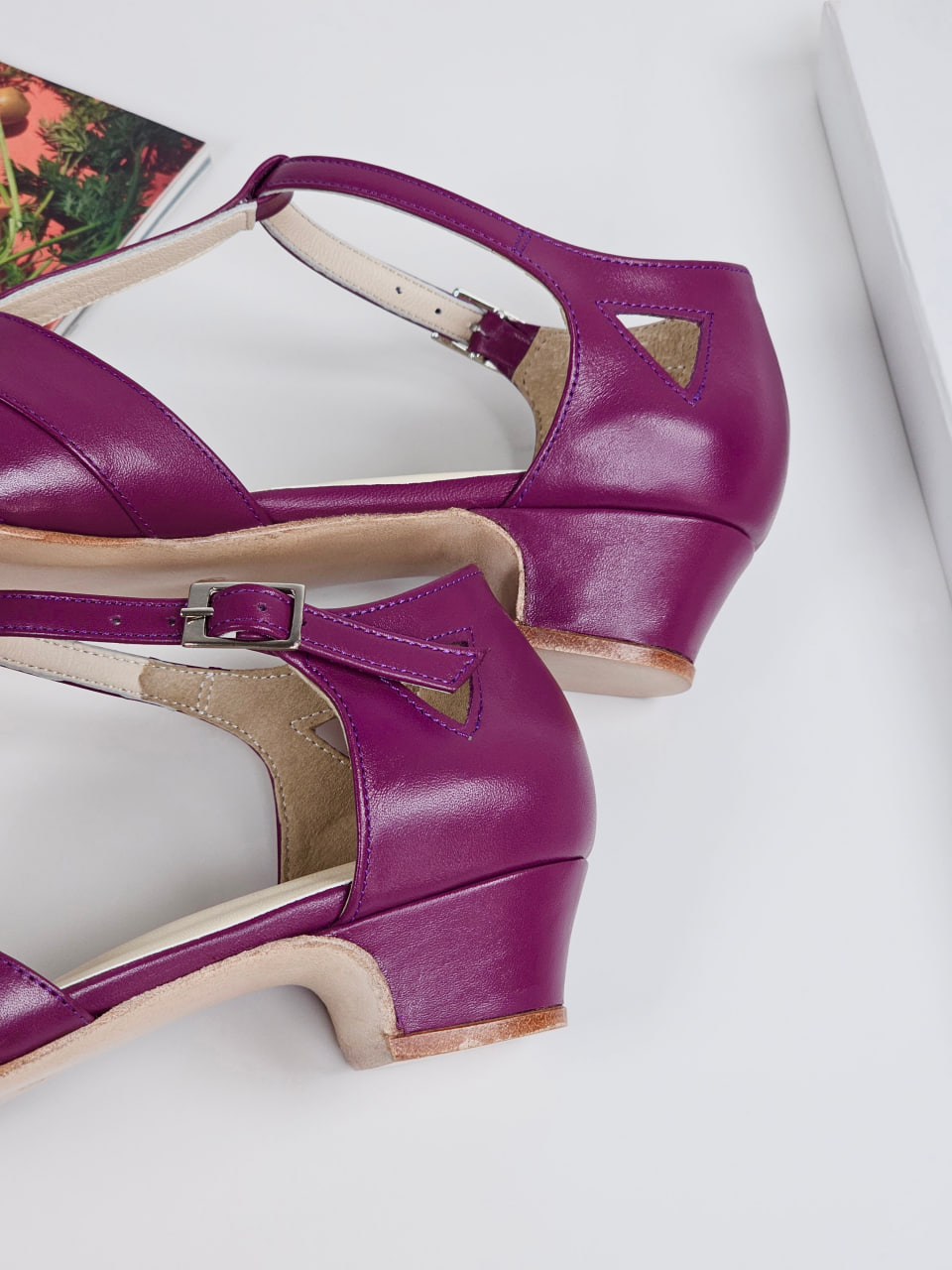 Sugar Aubergine Leather 4 cm heel