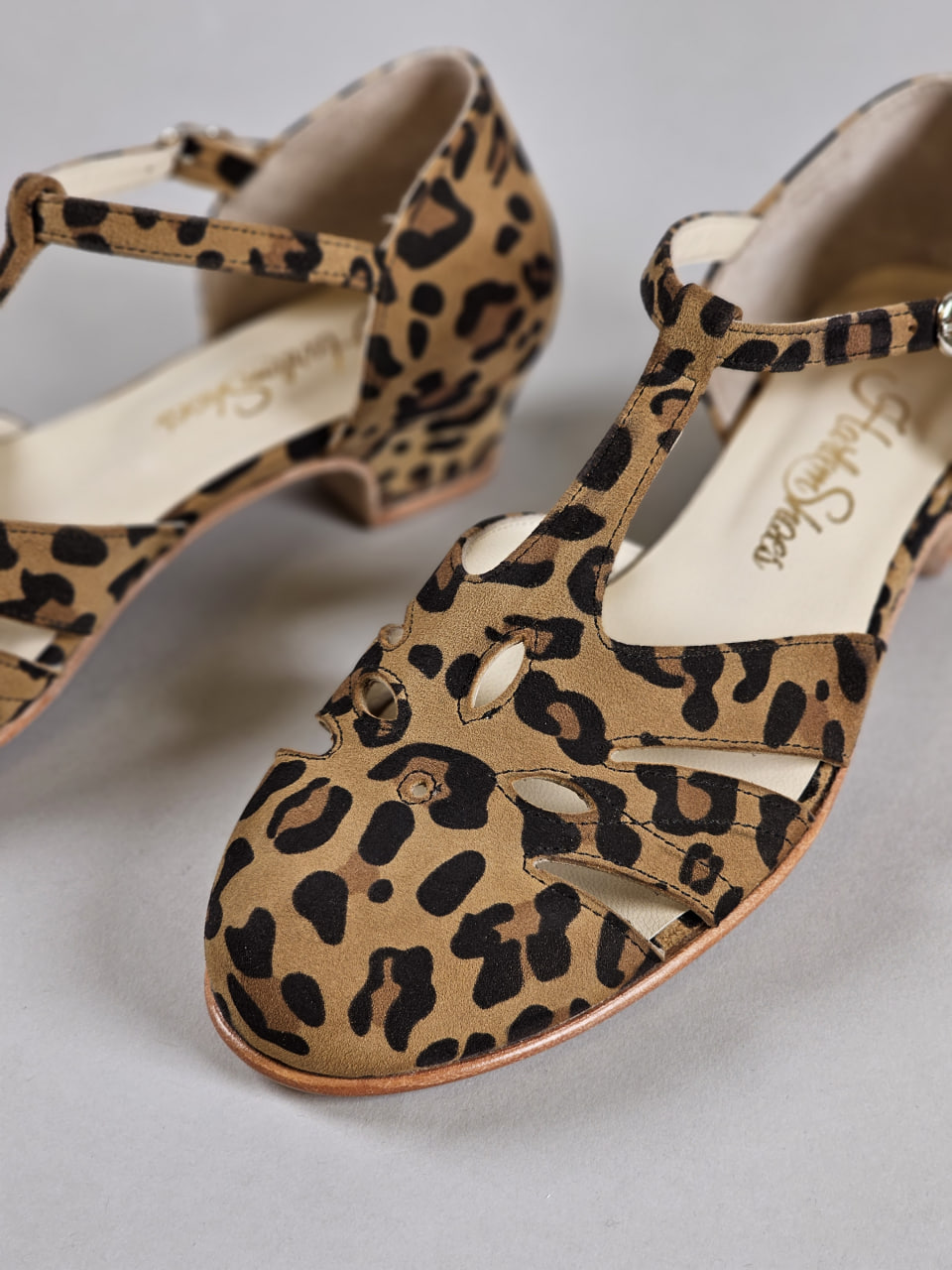 Rosy Leopard Suede 3 cm heel