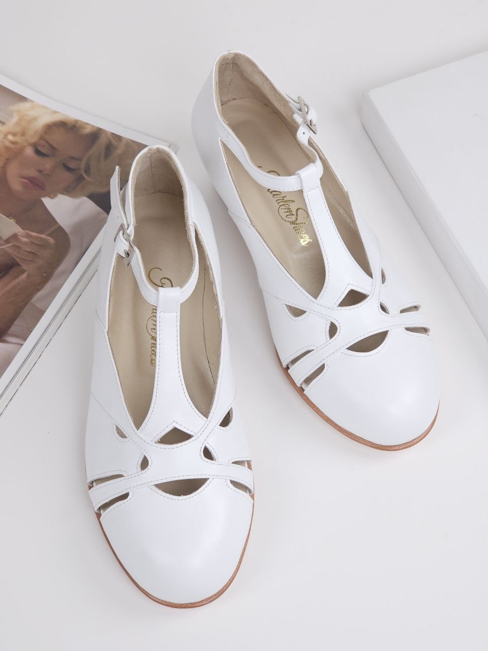 Spring White Leather 4 cm heel