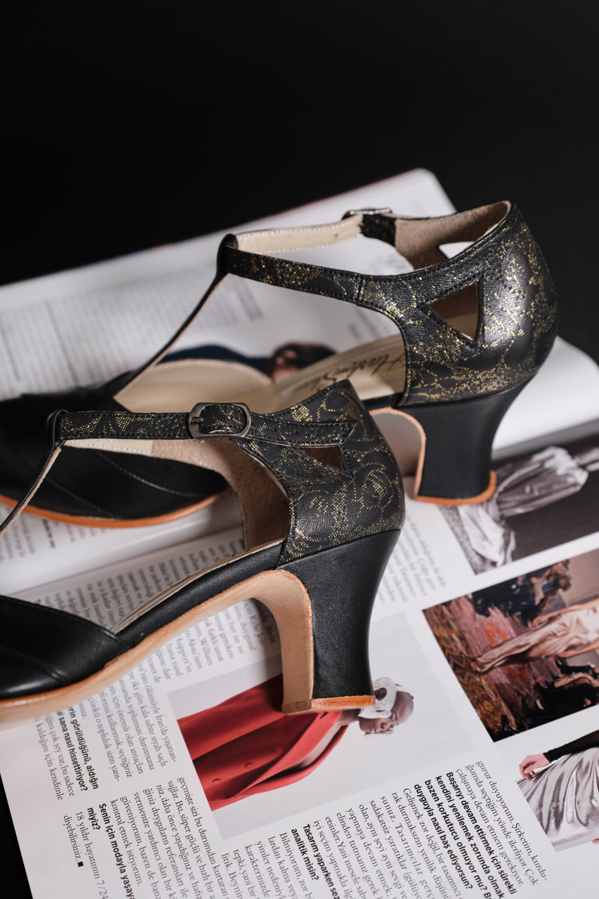 Sugar Black leather & Golden 6 cm heel