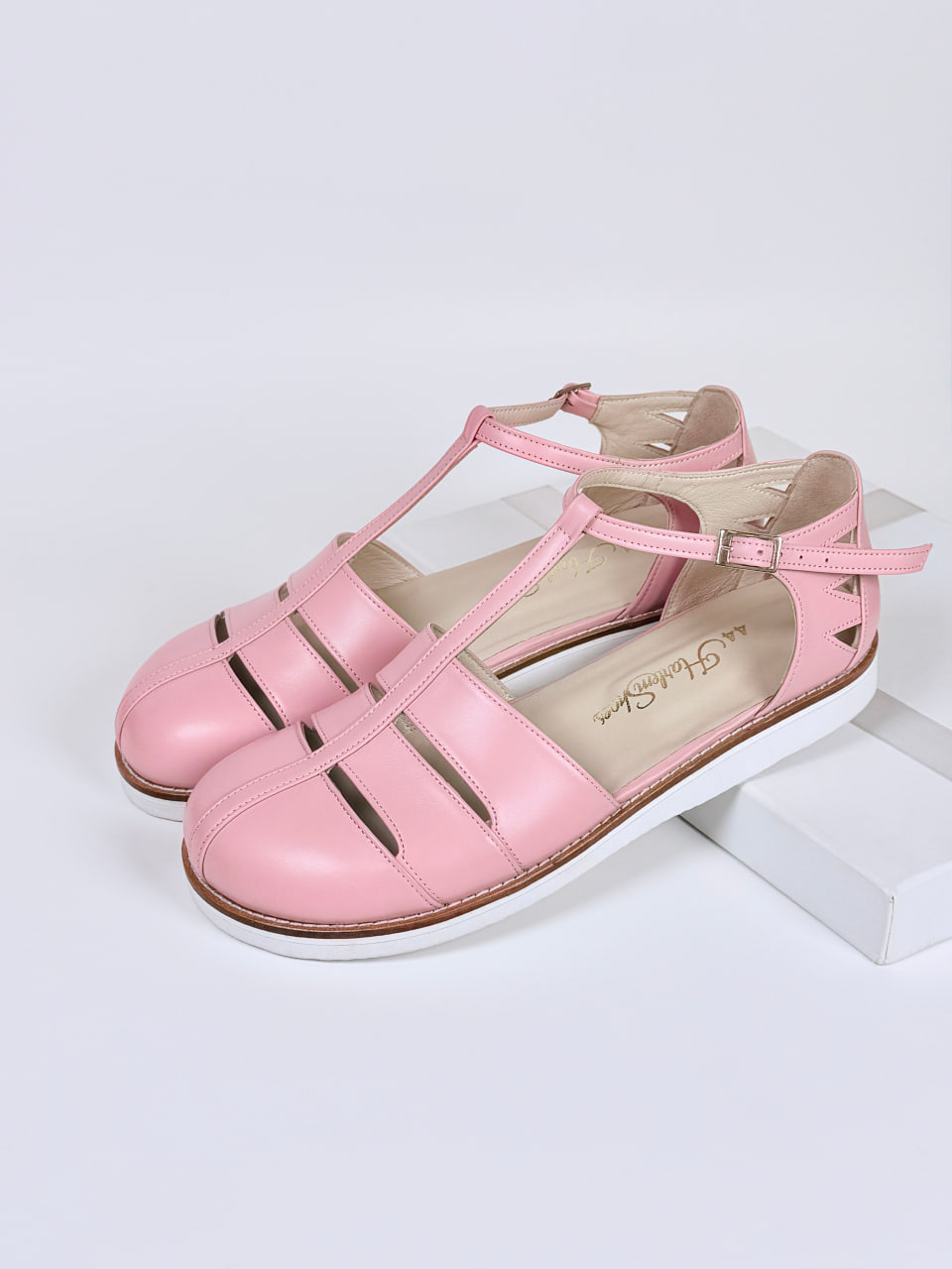 Barefoot Harmony Pink Leather with Eva Sole