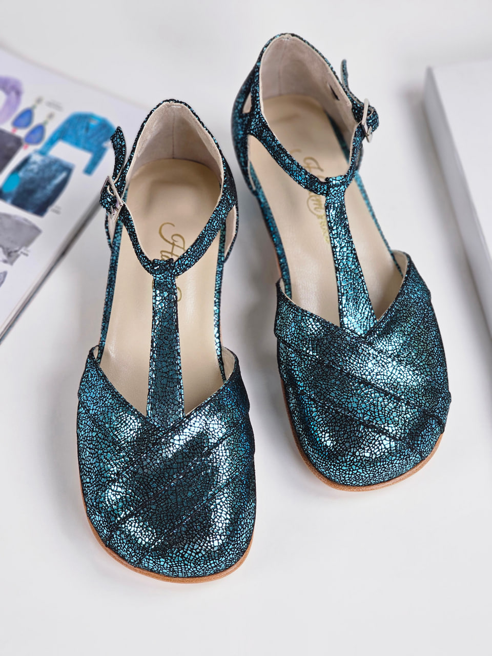 Barefoot Sugar Blue Stone Suede 2 cm heel