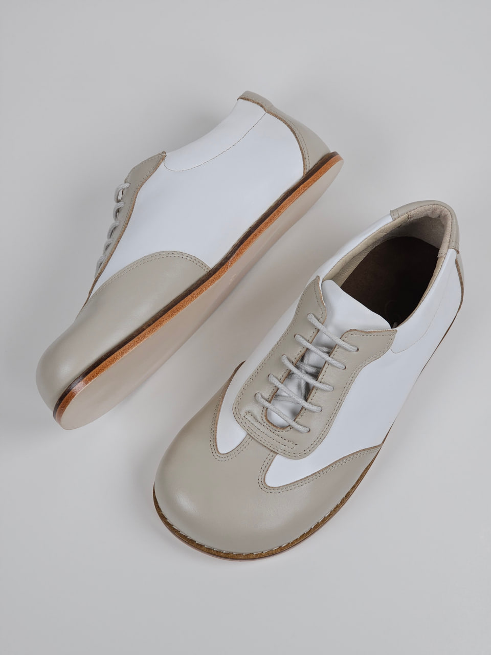 Barefoot New York Beige & White Leather Zero Drop