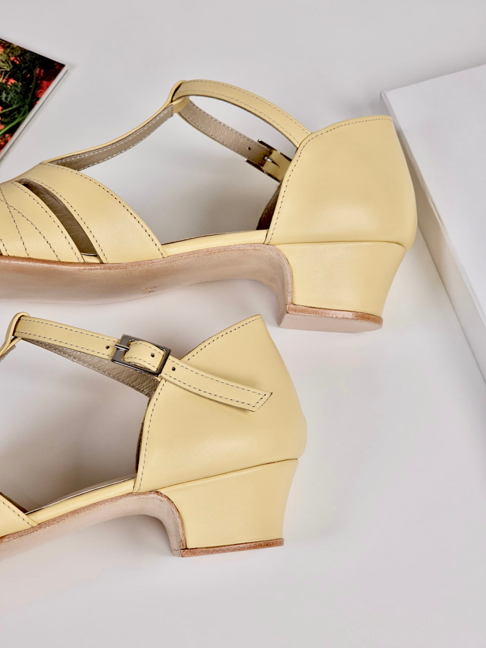 Barefoot Rosy Lemon Yellow Leather 4 cm heel