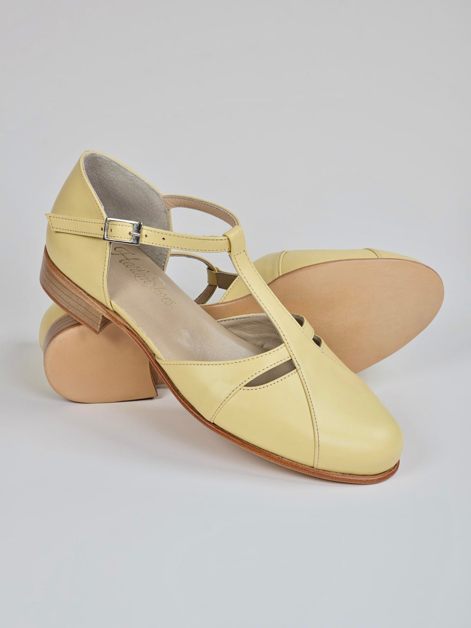 Isabel Lemon Yellow Leather 2 cm heel