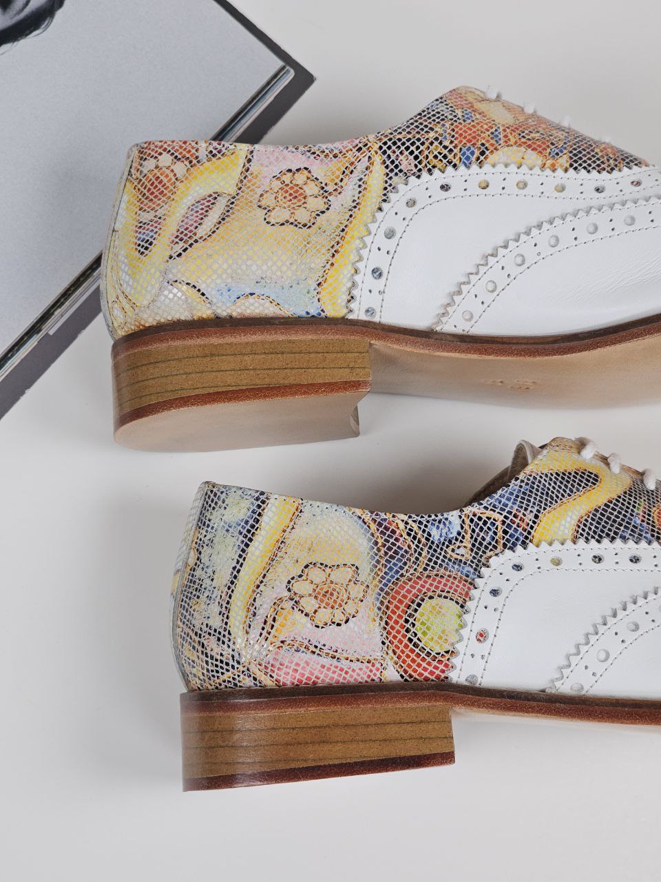 Brogue White Beauty 2 cm heel