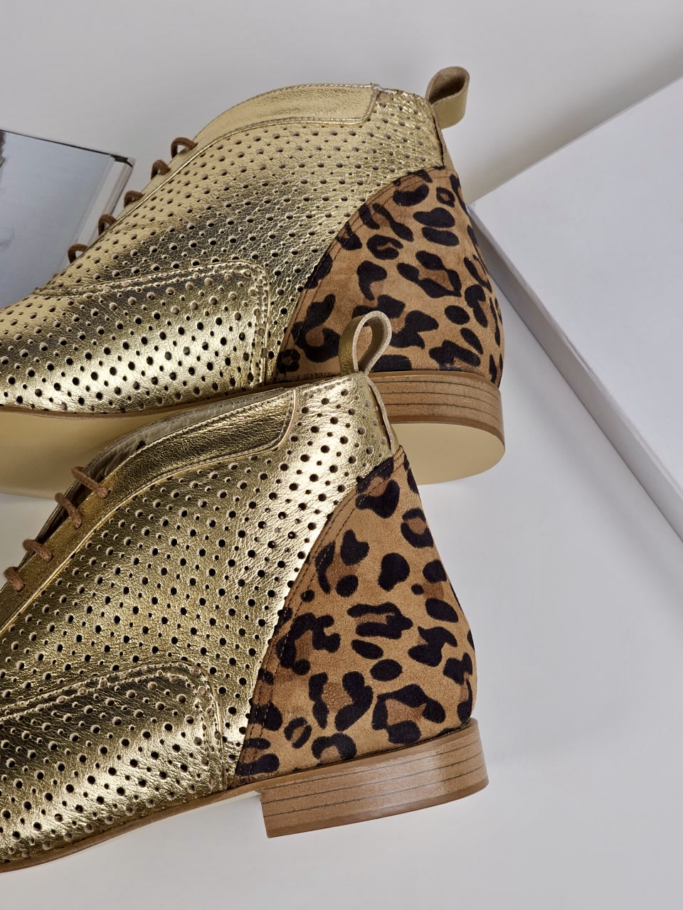 Smooth Boots Perforated Gold & Black Leather & Leopard Suede 2 cm heel
